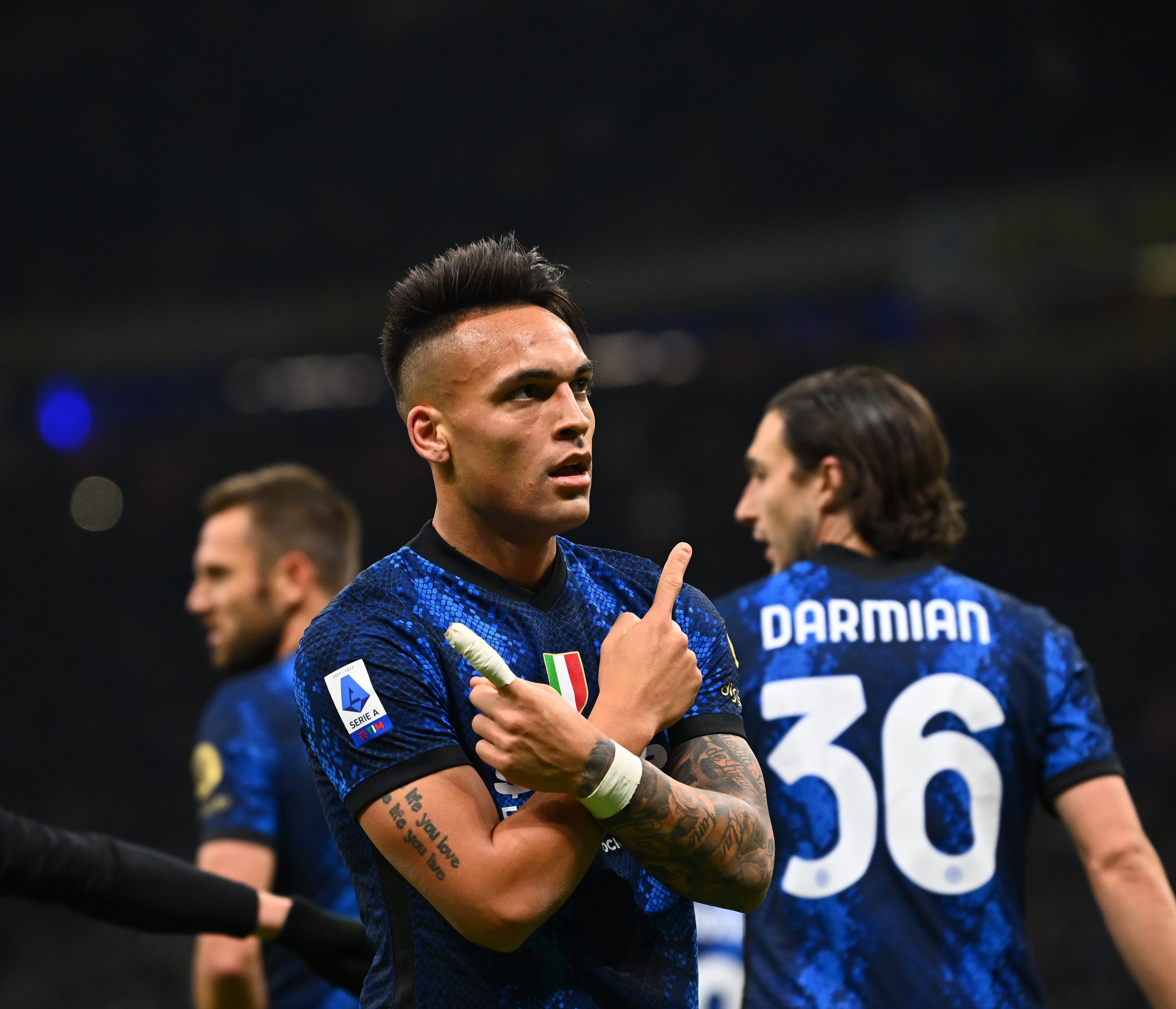 इन्टरको जितमा मार्टिनेजको ह्याट्रिक