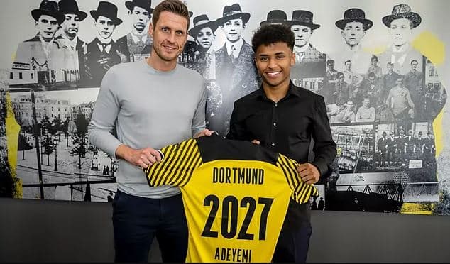 हालाण्डको स्थानमा डर्टमण्डले अनुबन्ध गर्यो करिम