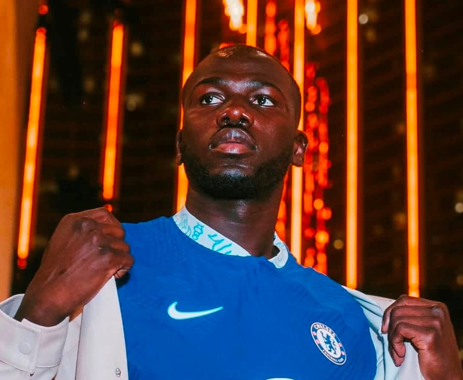 डिफेन्डर कालिडोउ चेल्सीमा अनुबन्धित