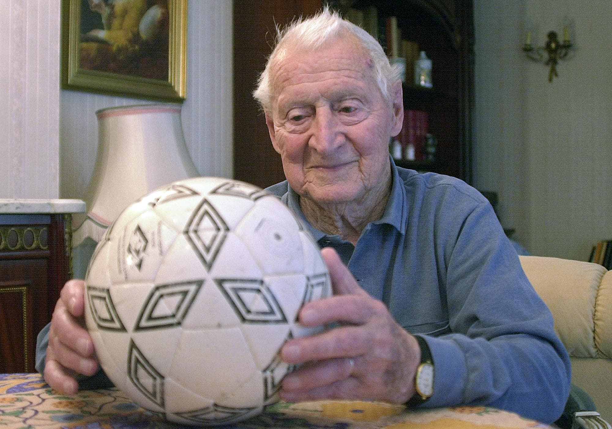 लुसियन लरेन्ट : विश्वकप फुटबलको पहिलो गोलकर्ता