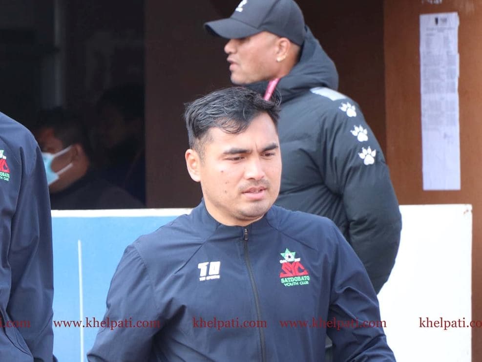 डिफेन्डर मान अष्ट्रेलियातर्फ