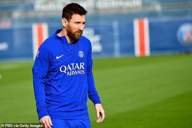 मेस्सीसँग सम्झौता थप्न चाहन्छ, पीएसजी 