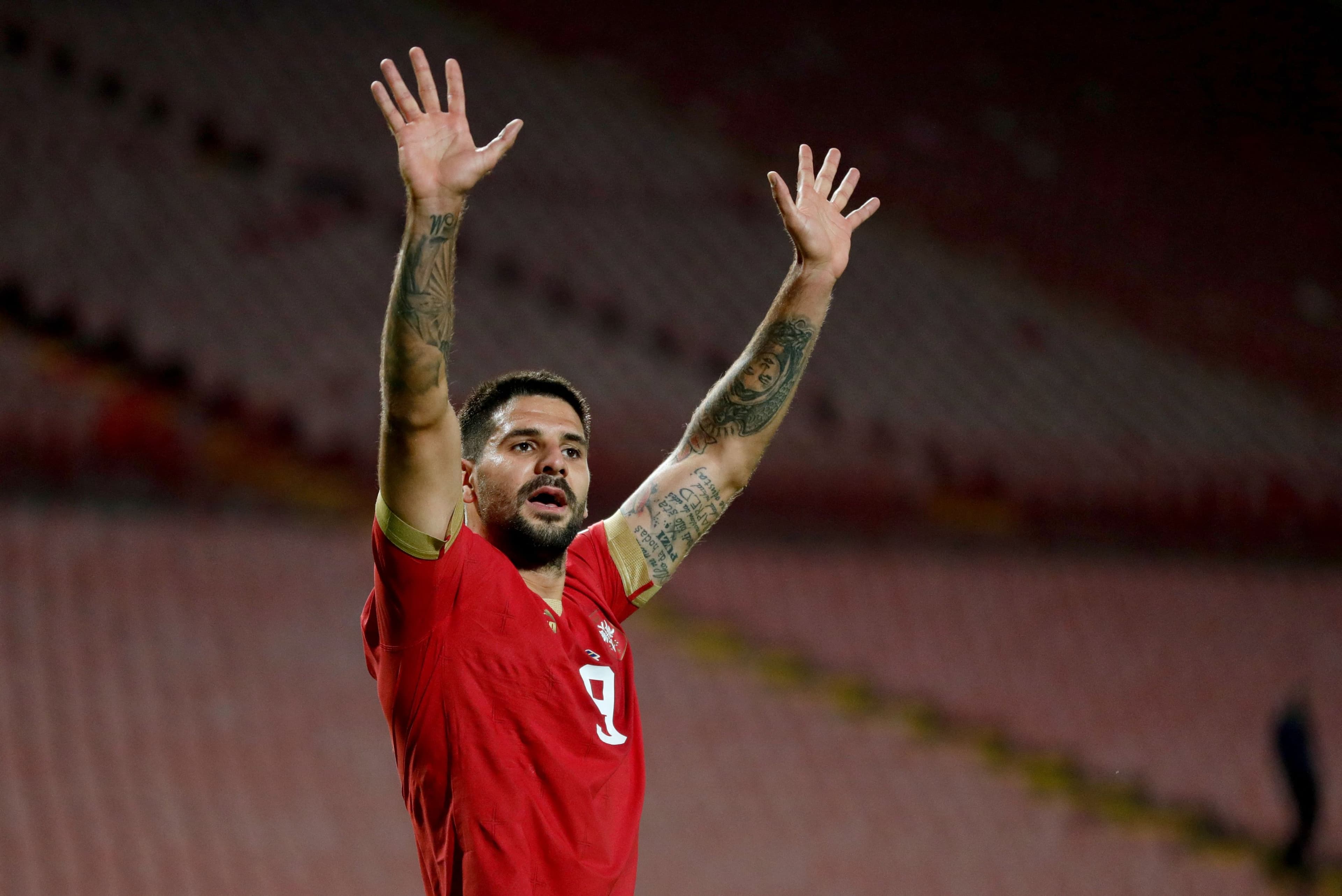 सर्बियाको जितमा मिट्रोभिचको ह्याट्रिक