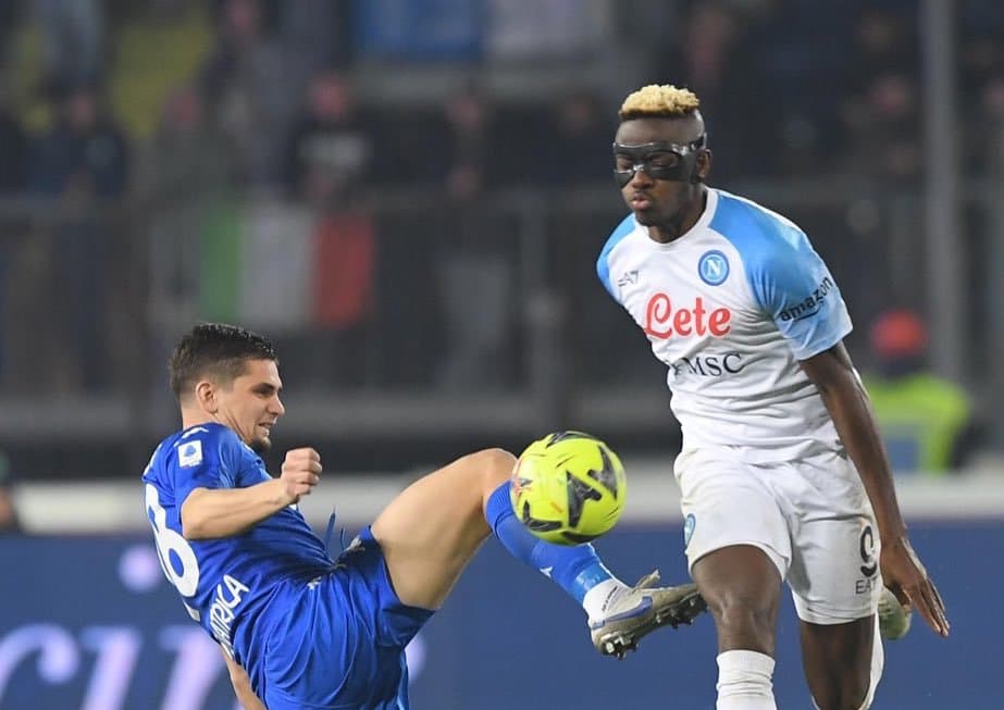 नापोलीलाई १८ अंकको अग्रता