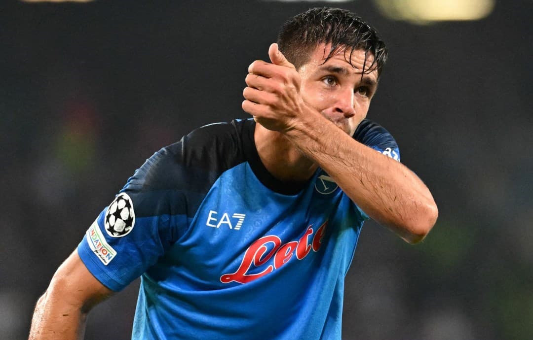 नापोली नकआउट चरणमा