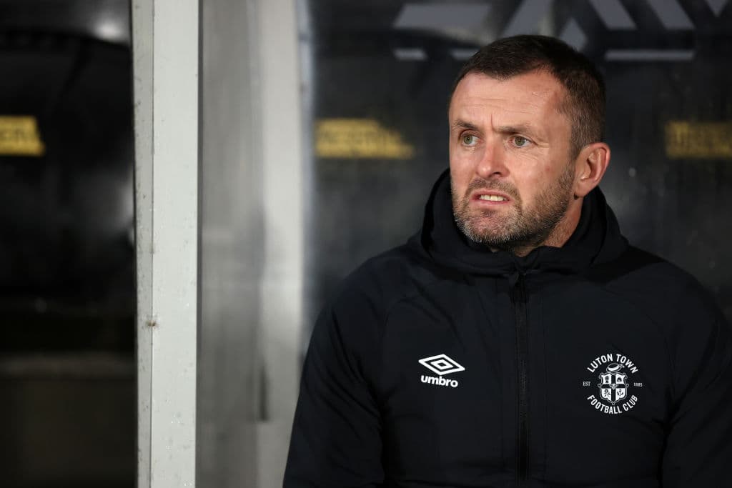 साउथह्याम्पटनका मुख्य प्रशिक्षक बर्खास्त