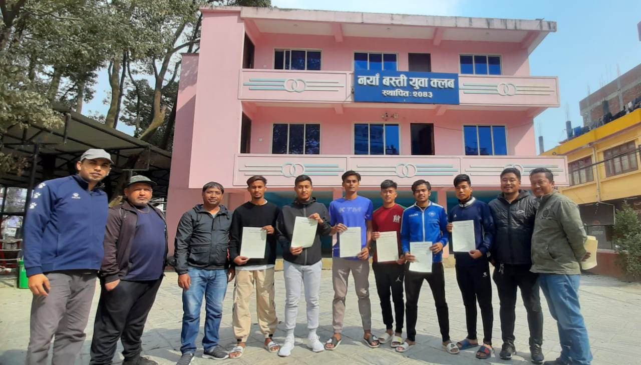 नयाँ बस्तीमा आठ खेलाडी अनुबन्ध