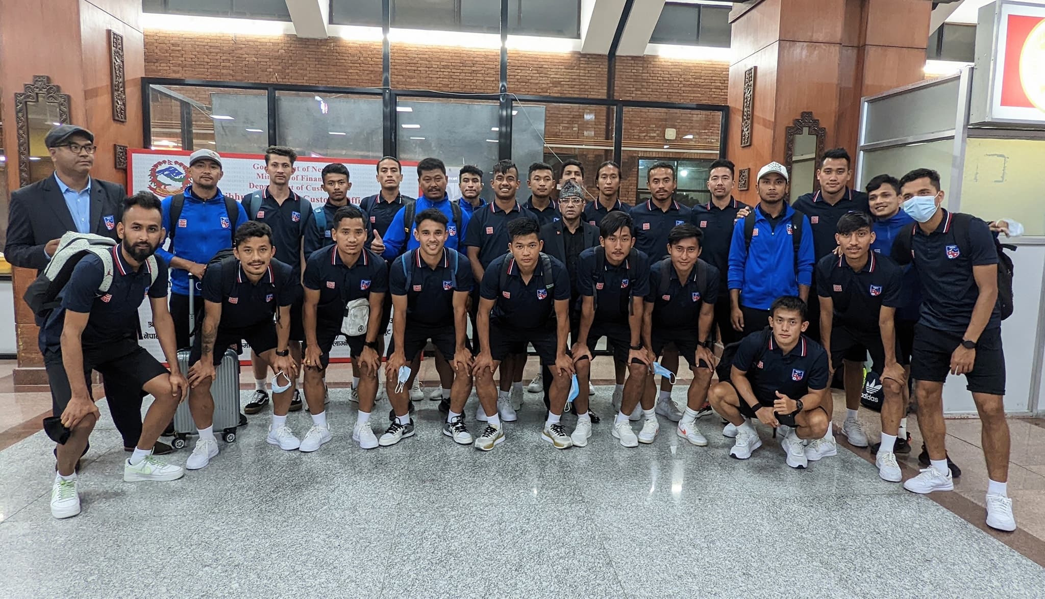 स्वदेश फर्किए राष्ट्रिय टिम