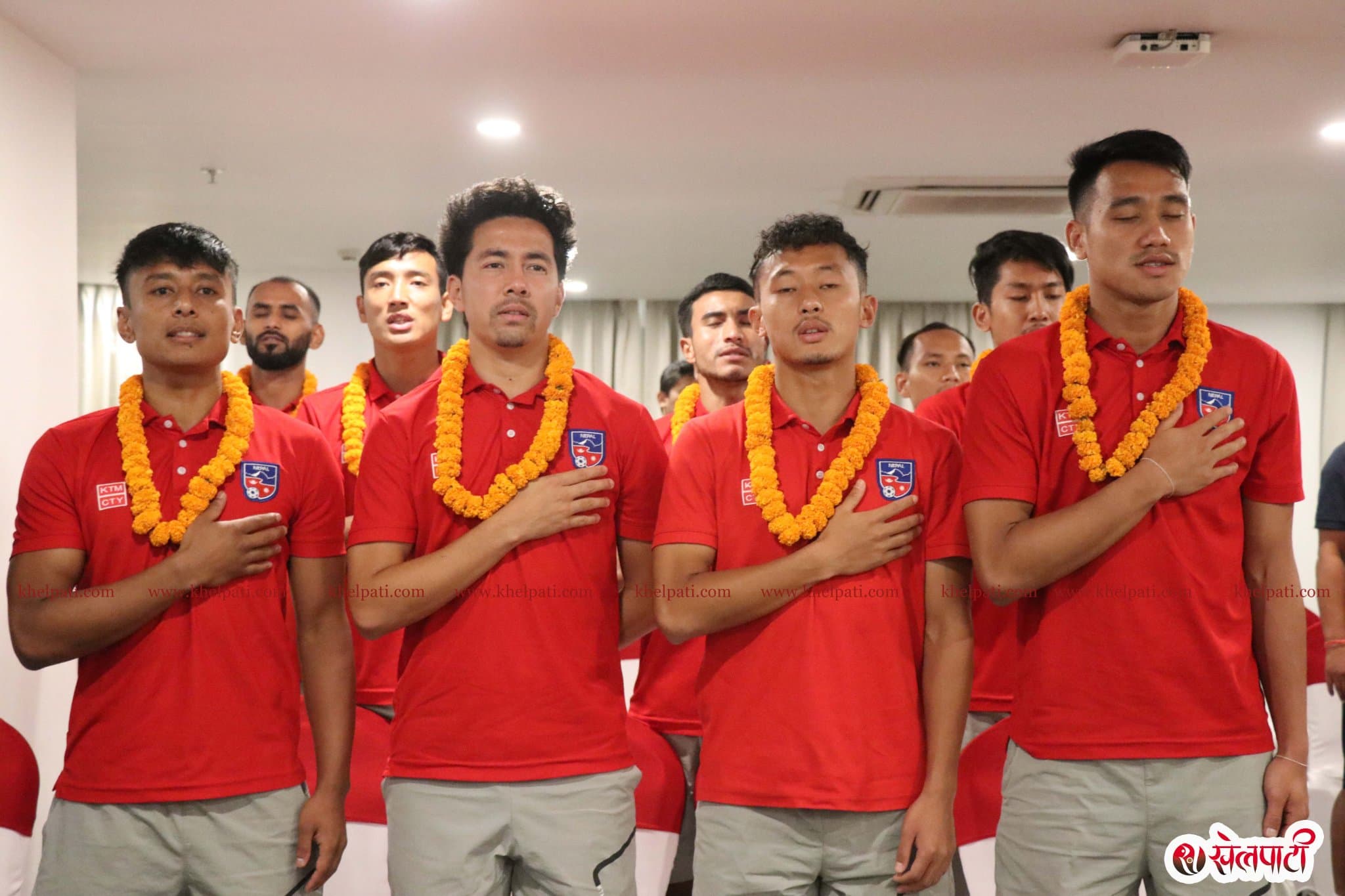 राष्ट्रिय फुटबल टोली कतार जाँदै  