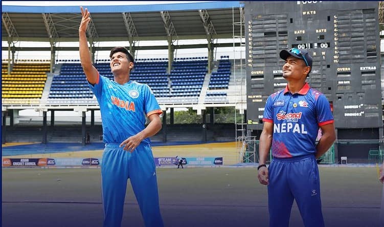 पहिलो पावर प्लेमा नेपालले ५ विकेट गुमायो