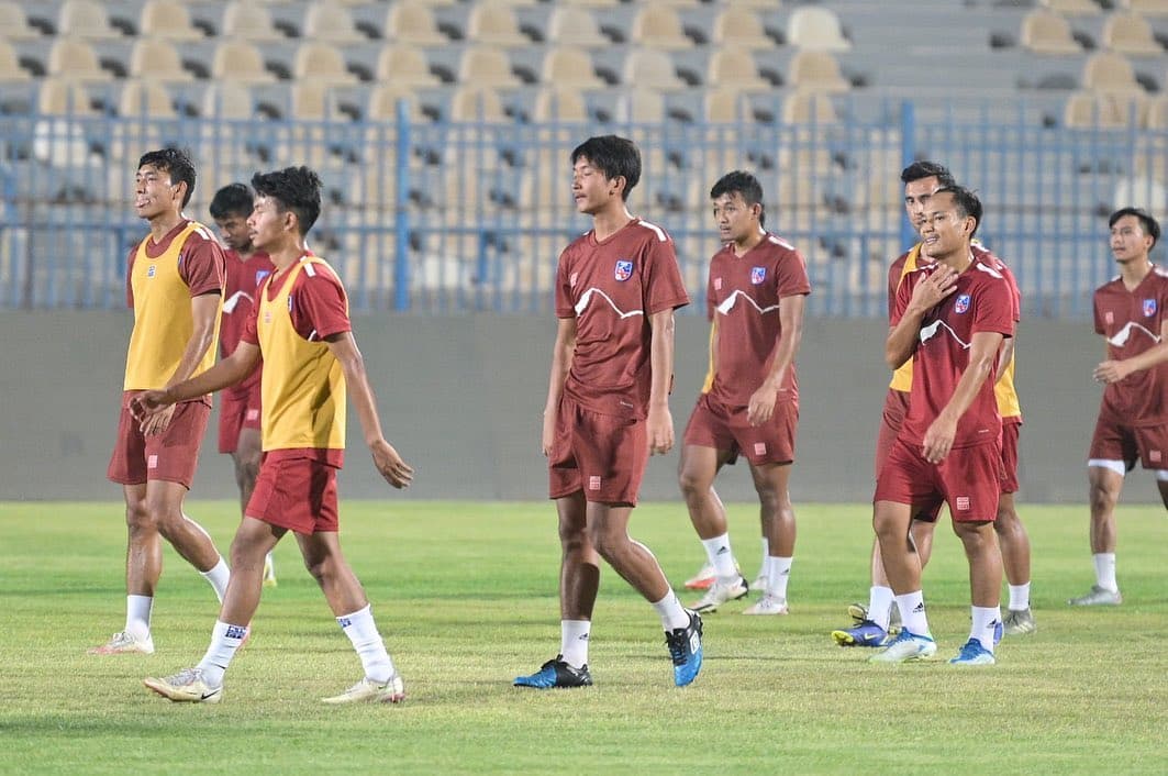 कुवेतमा फुटबल टोलीको अभ्यास (फोटोफिचर)