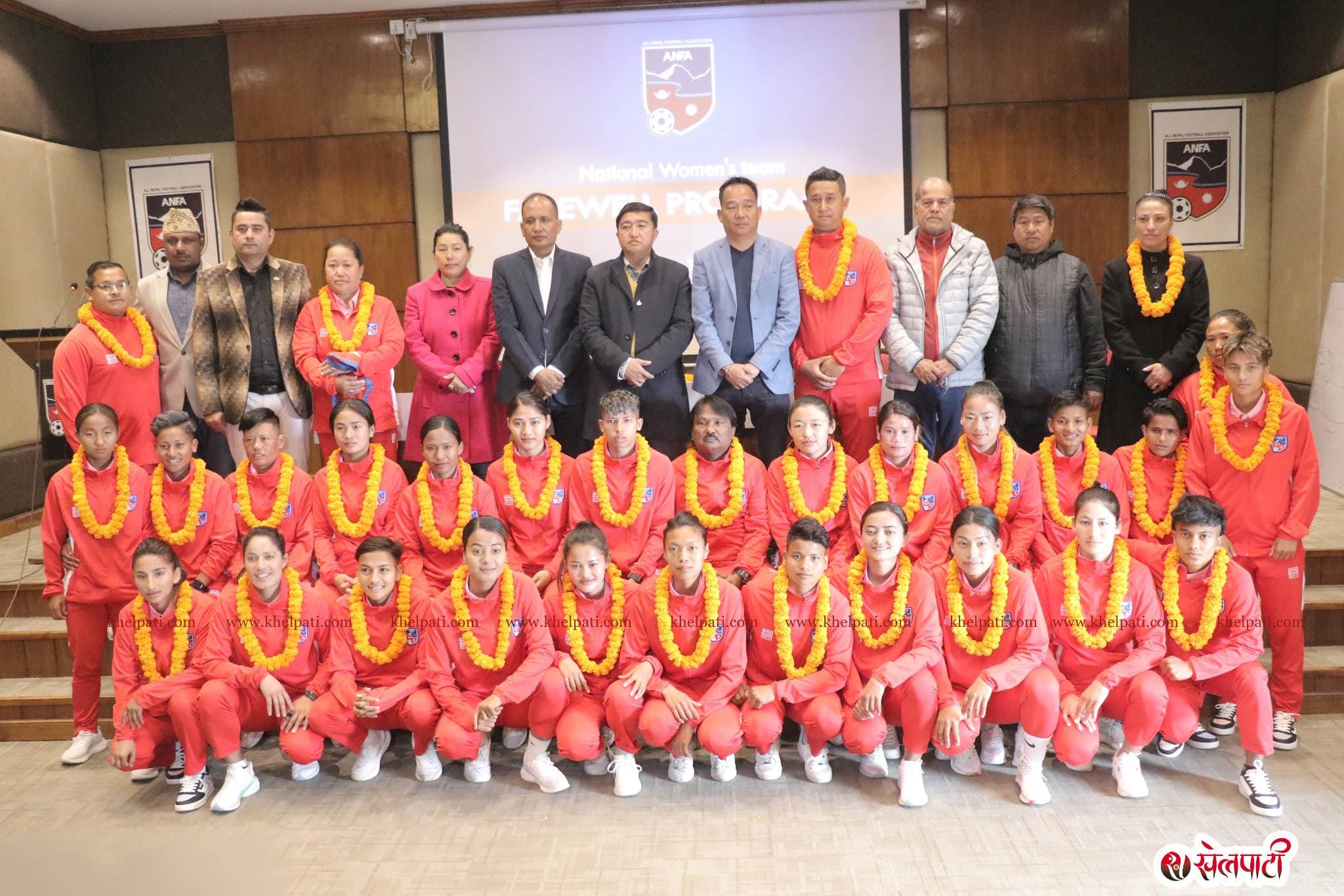 महिला फुटबल टोलीको बिदाइ