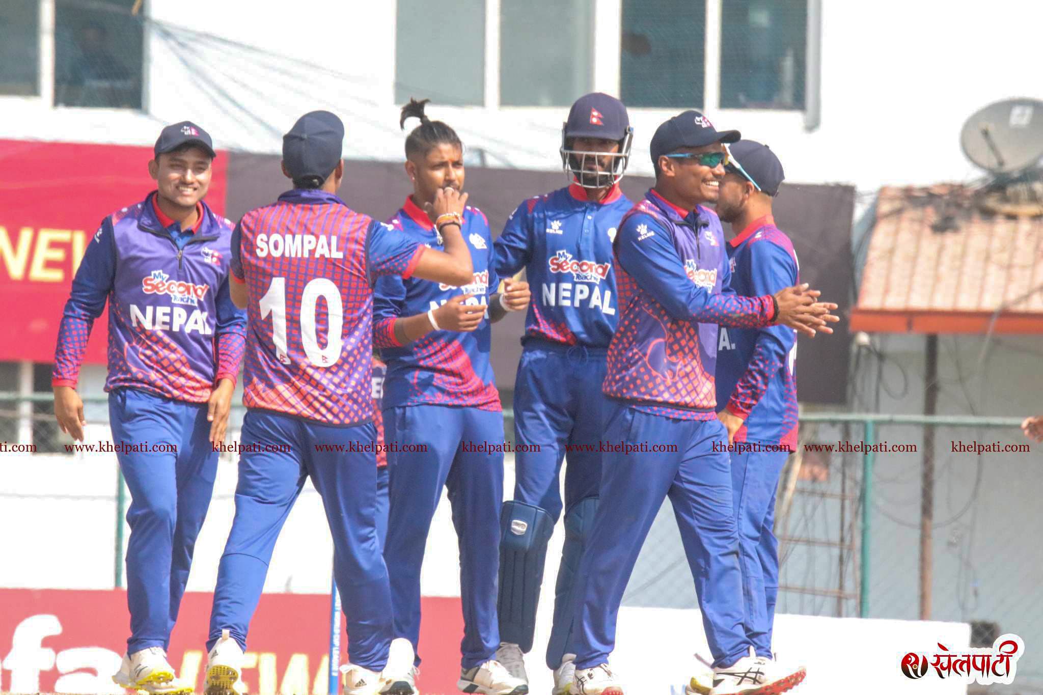 सन्दीपले लिए कप्तानको विकेट 