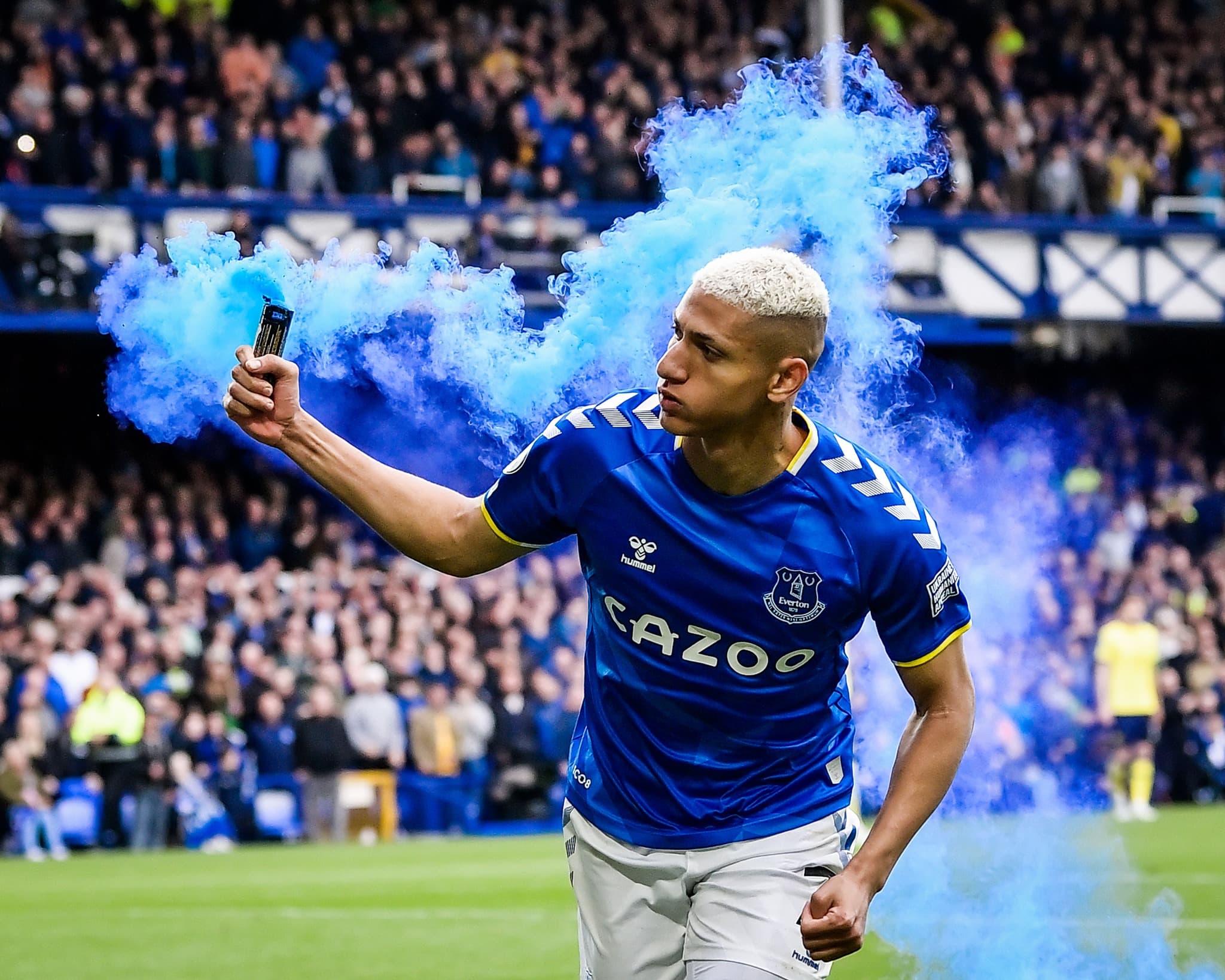 एभर्टनसँग चेल्सी पराजित