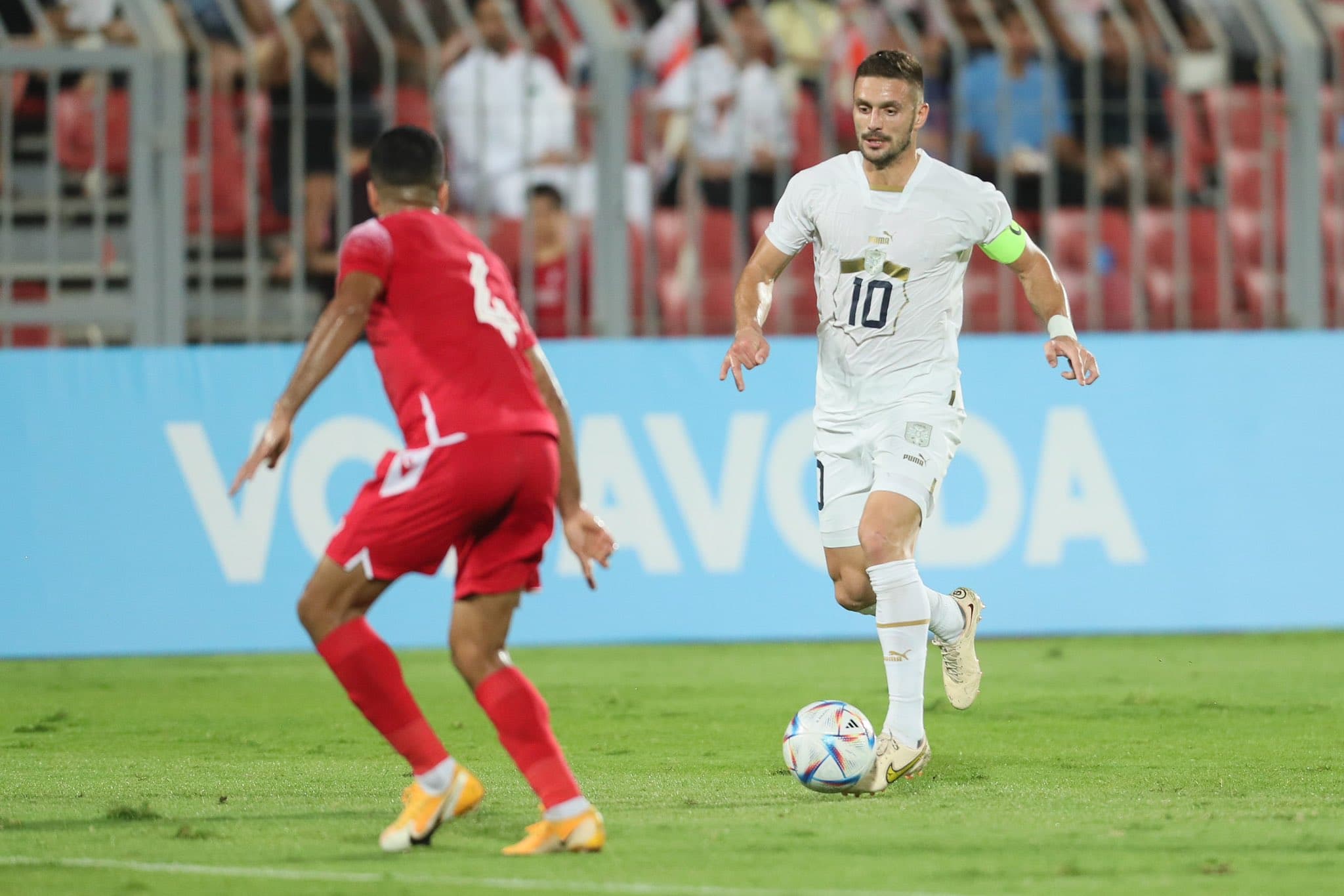 सर्बियाको फराकिलो जित 