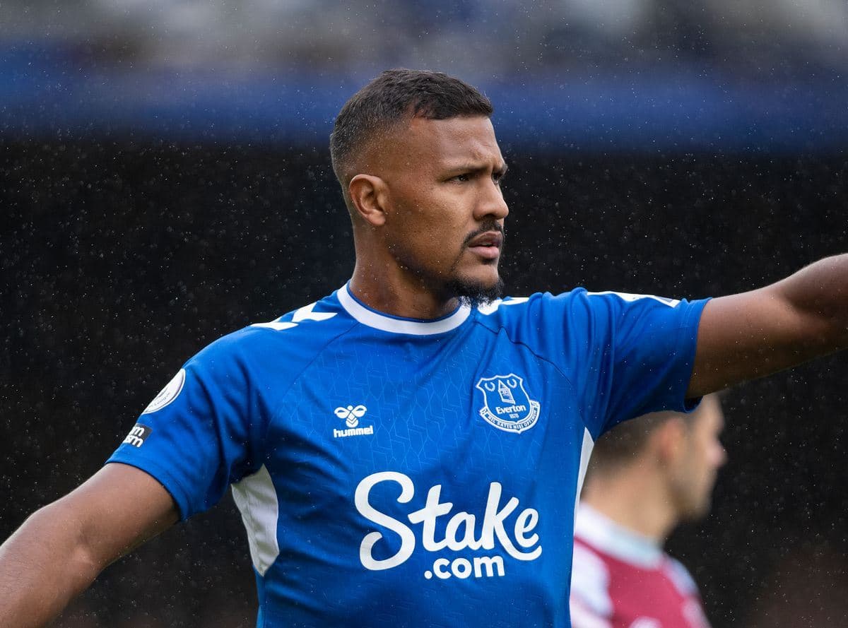 रोन्डनले छाडे एभर्टन