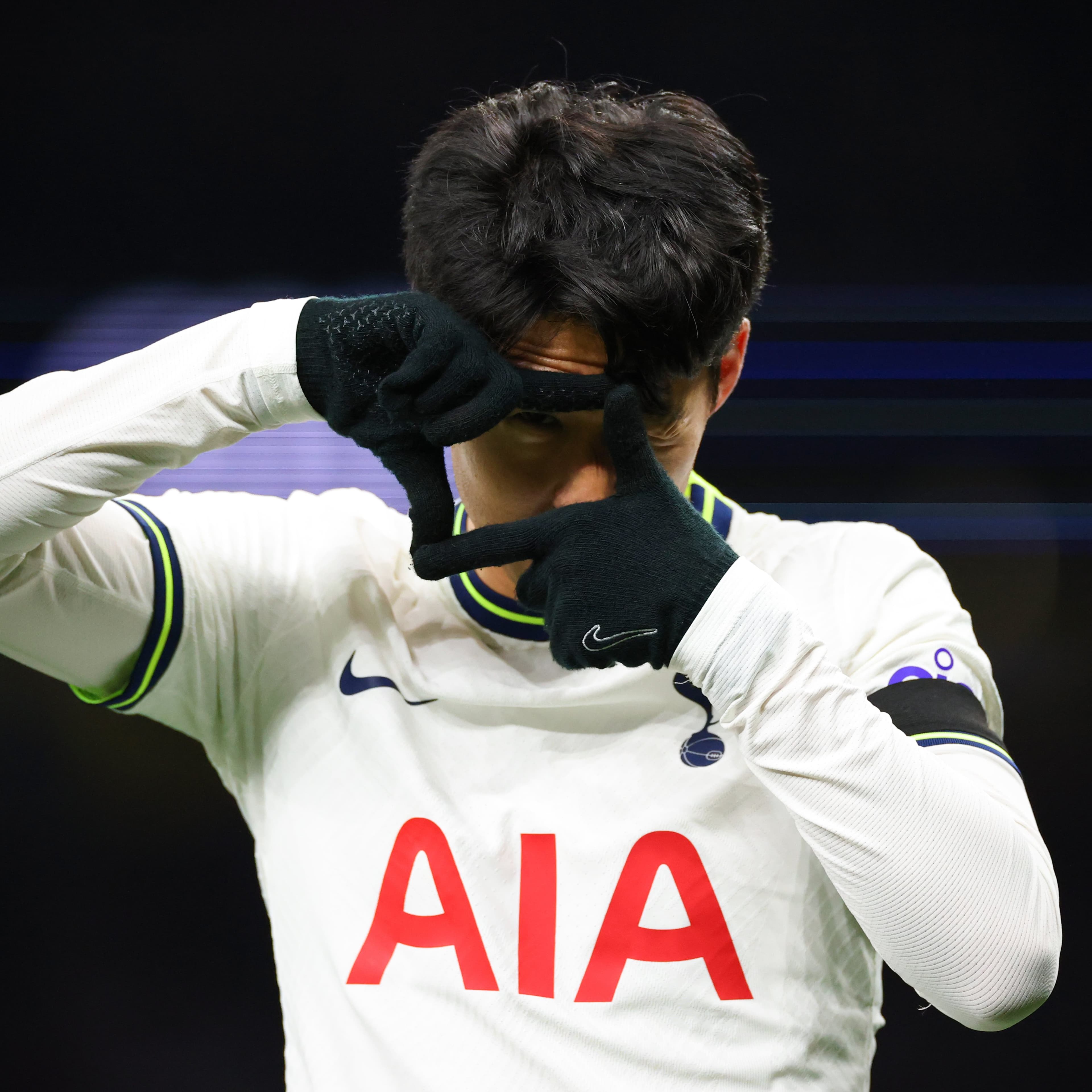 टोटेनहम शीर्ष चारमा