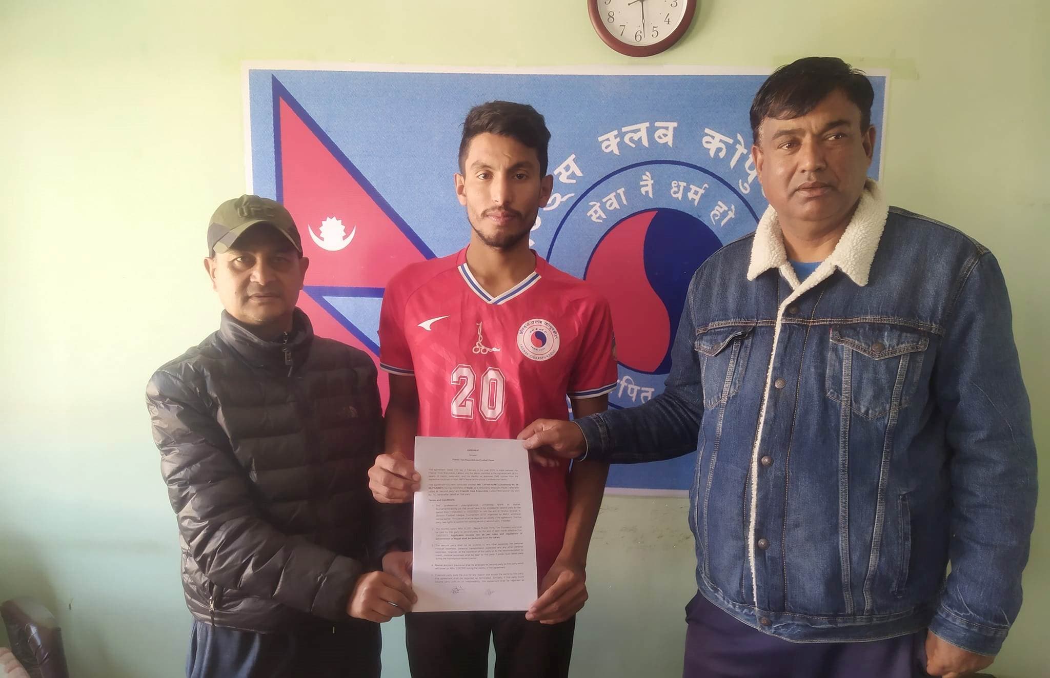 फरवार्ड तपनले फ्रेन्ड्सबाटै खेल्ने