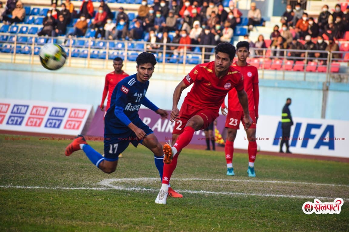 थ्री स्टार र पुलिसको बराबरी  