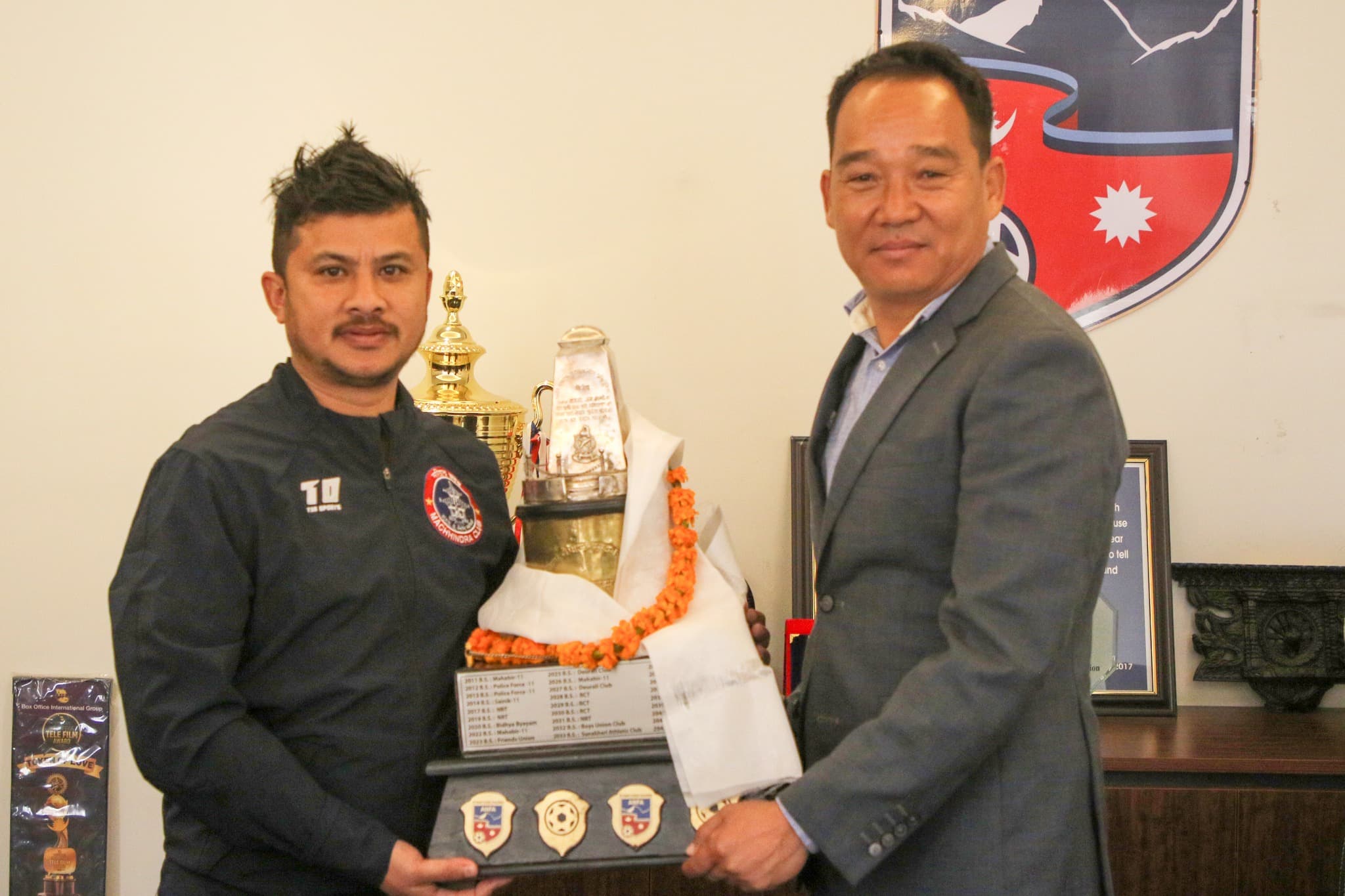 मछिन्द्रले फर्कायो 'ए' डिभिजन लिगको ट्रफी