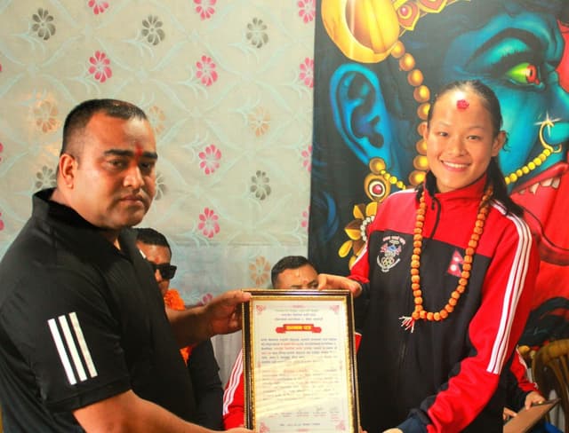 एरिकासहित करातेका अन्तर्राष्ट्रिय पदक विजेता सम्मानित