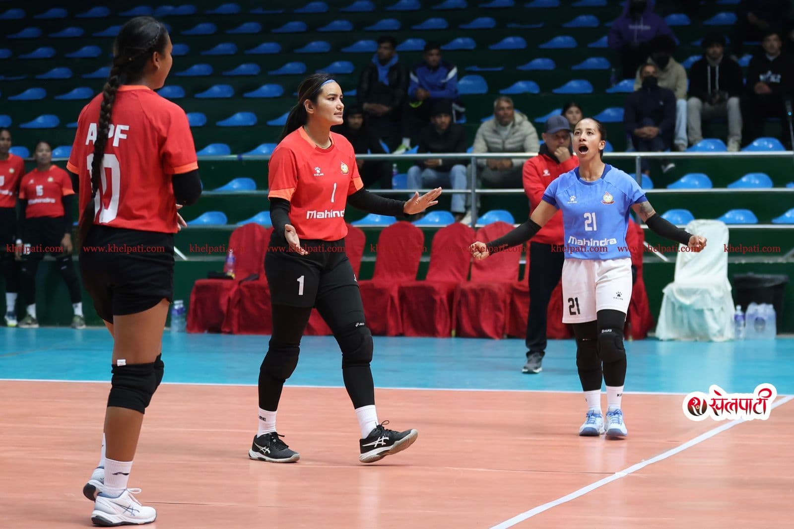 सहज जित निकाल्दै एपीएफ सेमिफाइनलमा