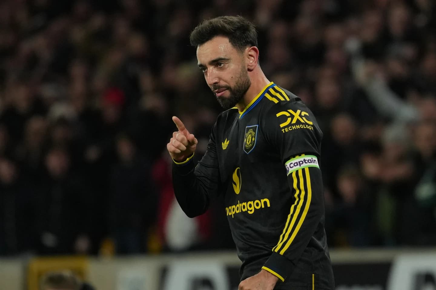 युनाइटेडको जितमा फर्नान्डेज चम्किए