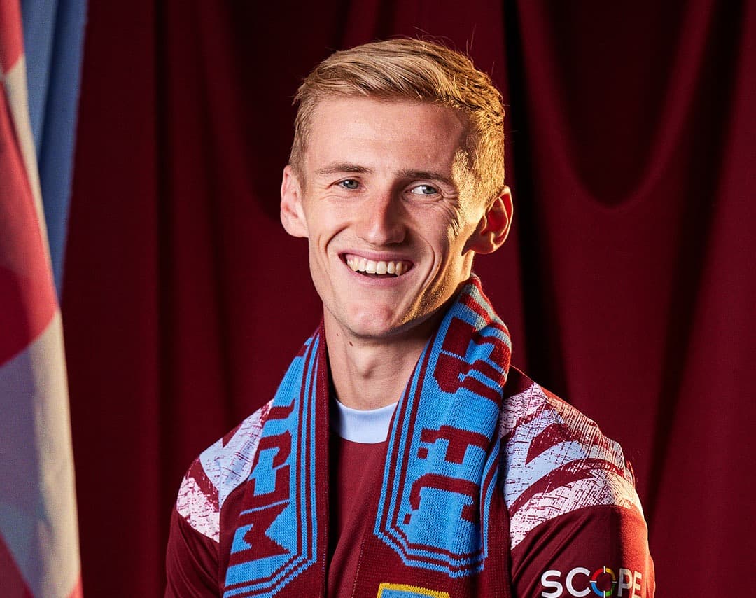 मिडफिल्डर फ्लिन वेस्ट ह्याममा