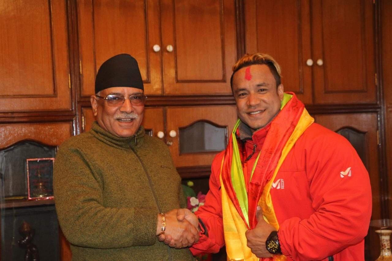 प्रचण्डकाे घर पुगेर महर्जनले भने, 'मिस्टर युनिभर्स बन्ने ईच्छा छ'