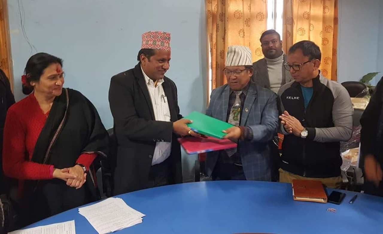 महिला साफ हुने शहीद रंगशाला विराटनगर महानगरले निर्माण गर्ने