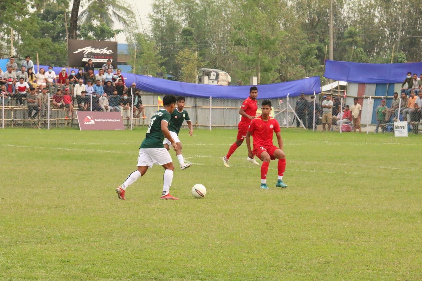 उपाधिको लागि पुलिस र मनाङ भिड्ने