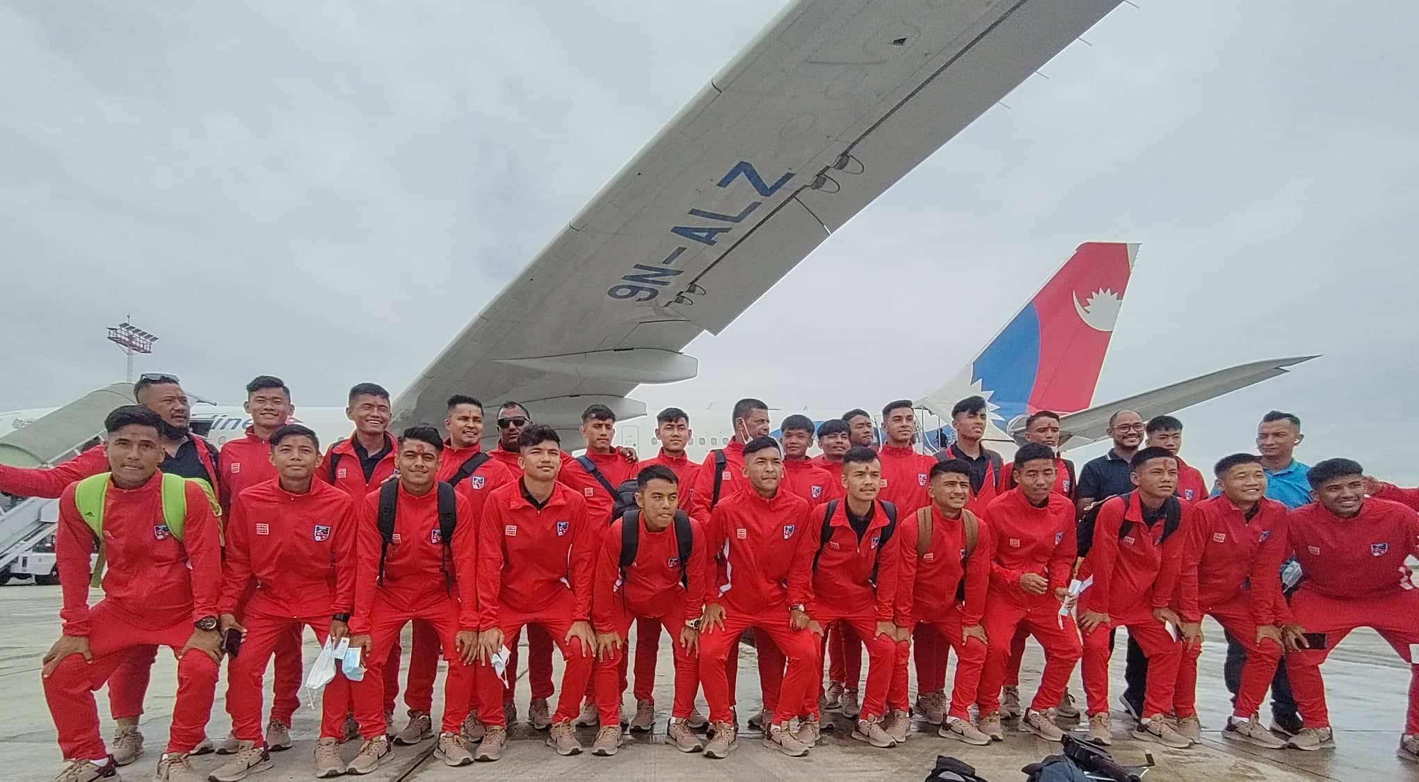 यू-१७ टोली श्रीलंका प्रस्थान