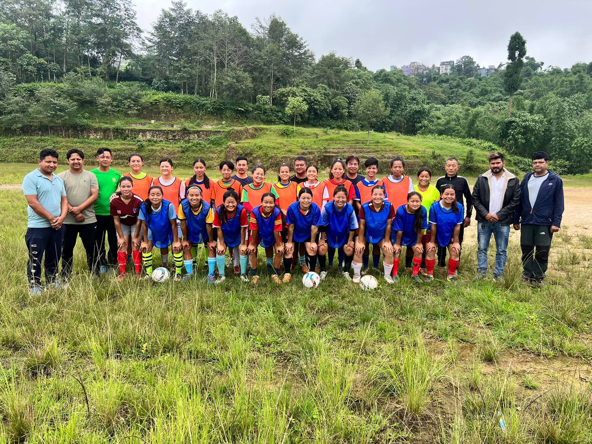 इलामका ३२ जना फुटबलरको स्वास्थ्य बीमा