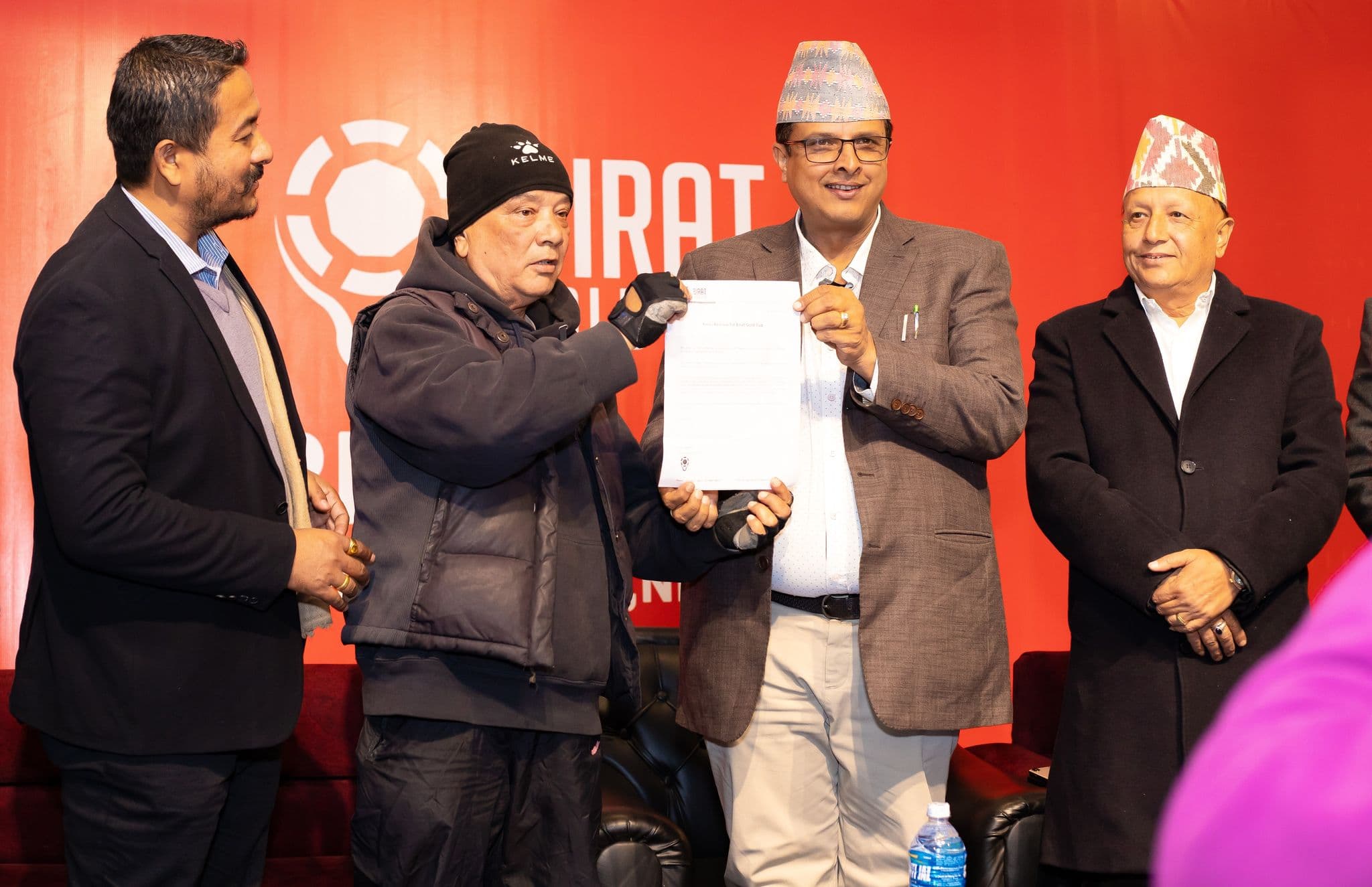 रात्रीकालिन फुटबल विराट गोल्डकप चैतमा