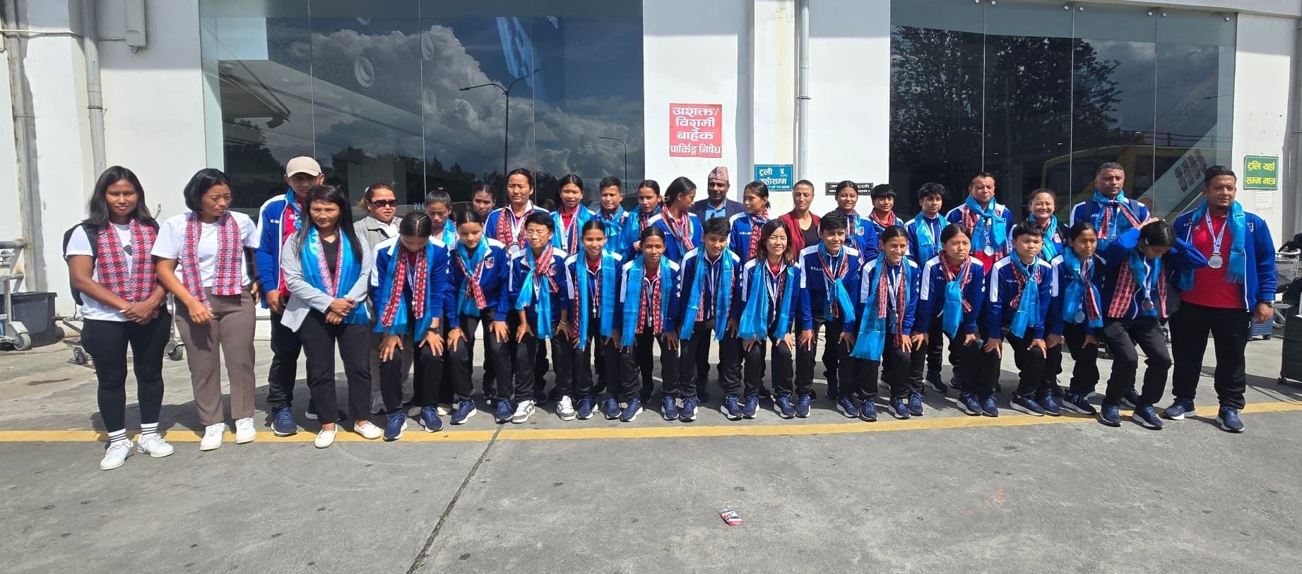 उपविजेता टोली स्वदेश फिर्ता