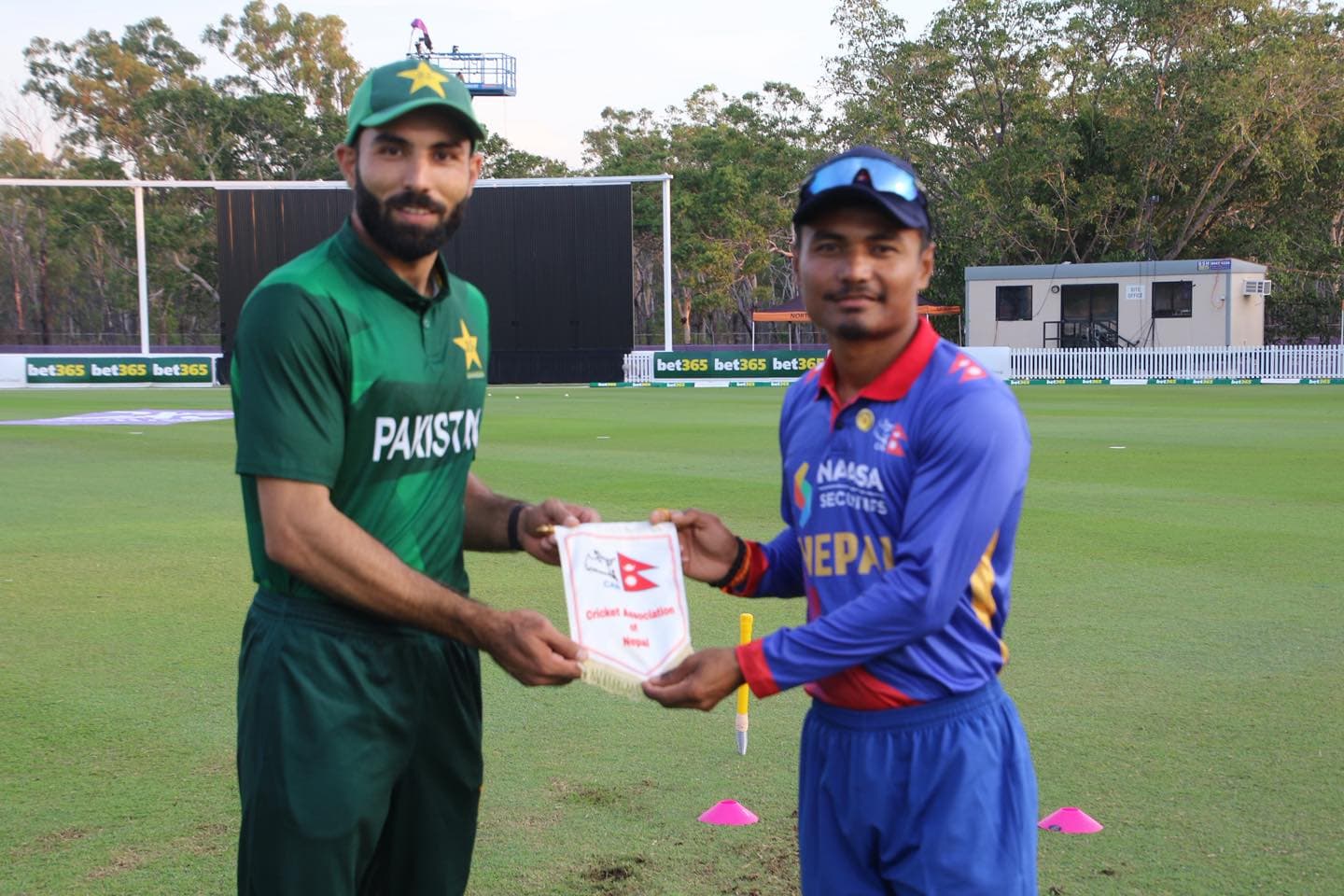 नेपालले टस हार्यो