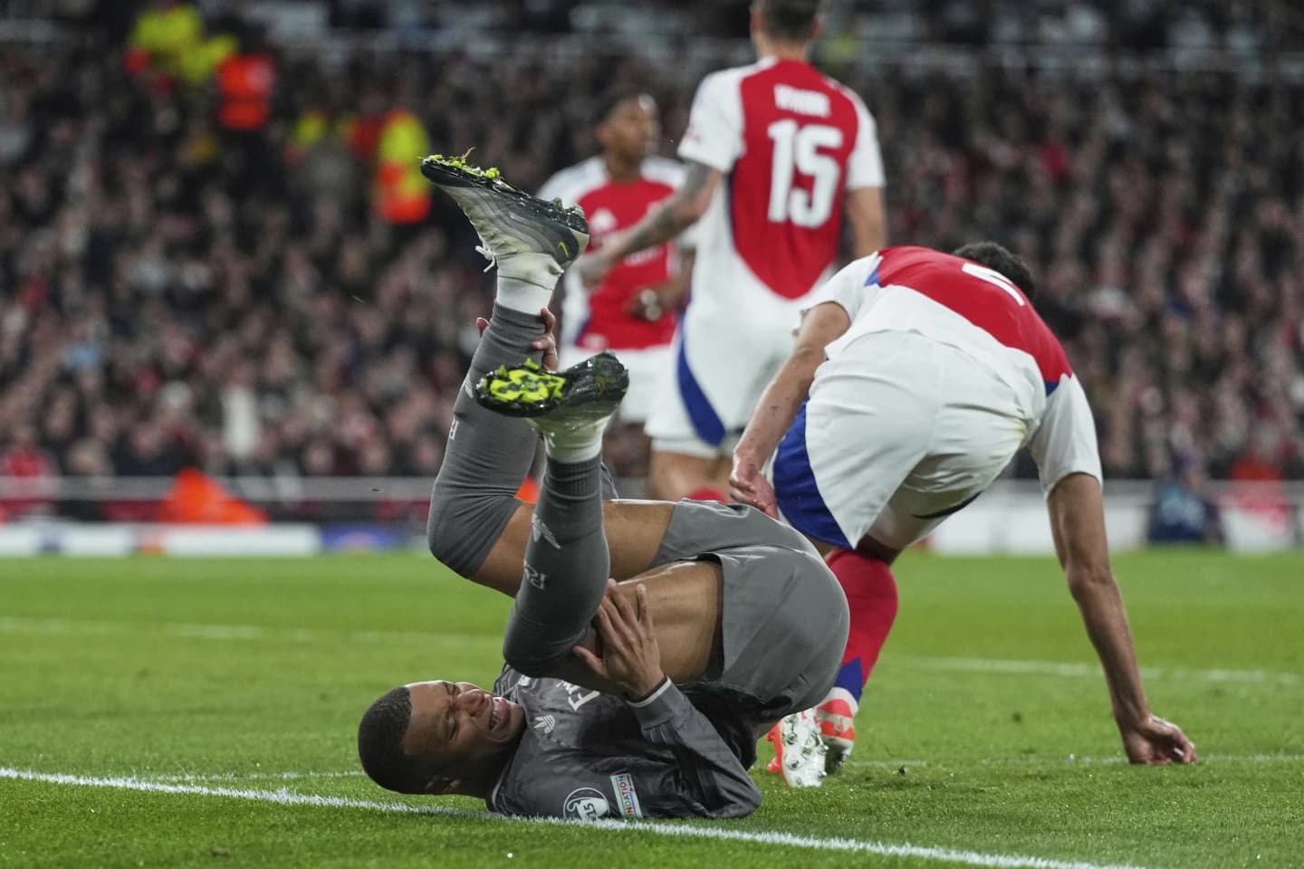 रियललाई हराउँदै आर्सनल च्याम्पियन्स लिग सेमिफाइनलको संघारमा