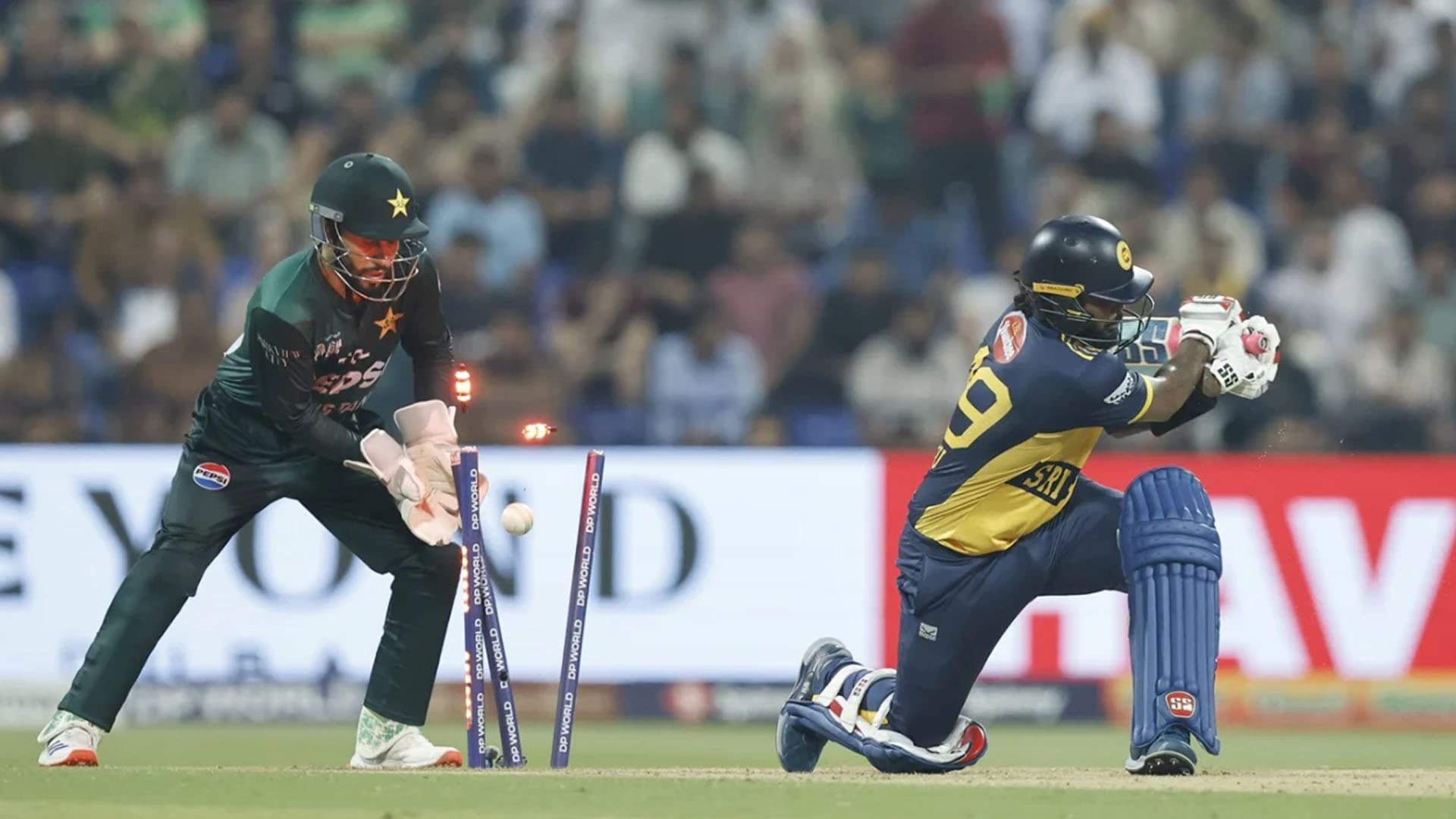 पाकिस्तानको फाइनल पुग्ने सम्भावना जीवितै