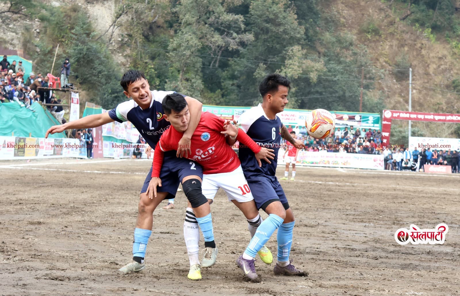 एपीएफ फाइनलमा, मणिलाई रातो कार्ड