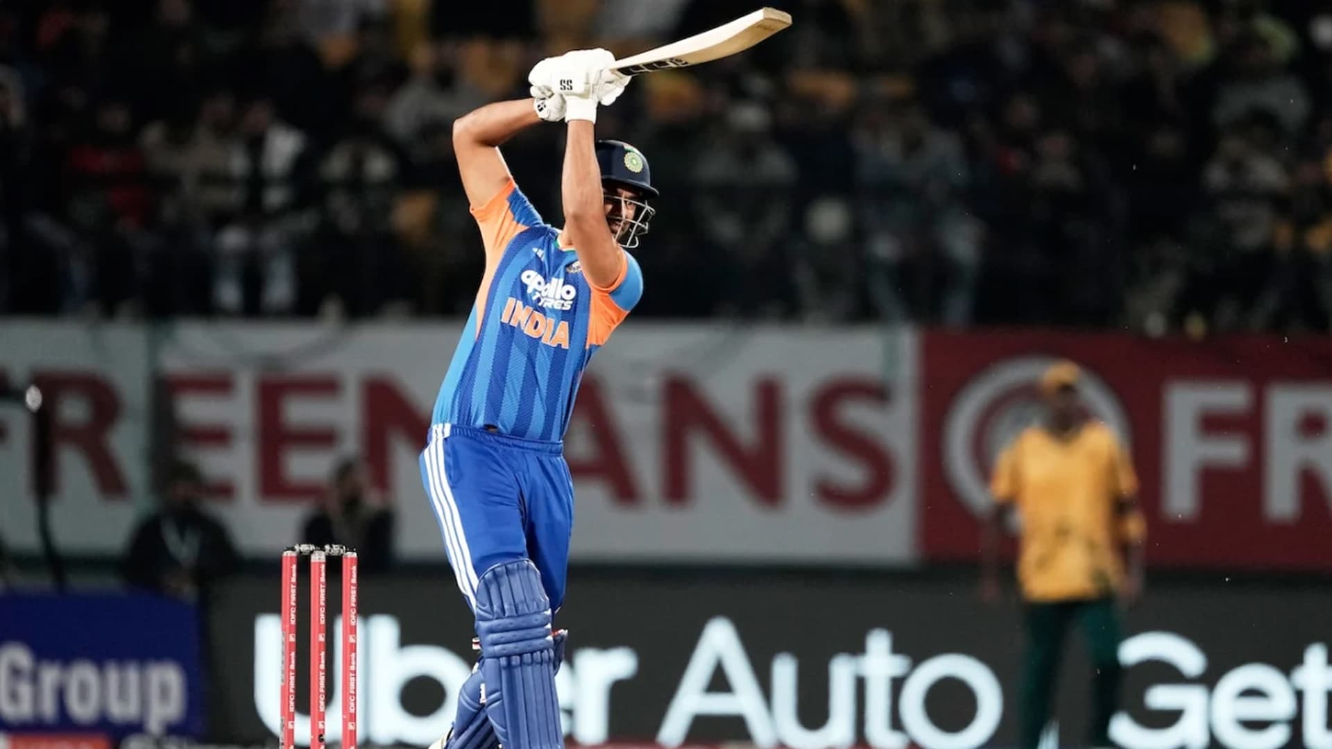 दक्षिण अफ्रिकामाथि भारतको रवाफिलो जित