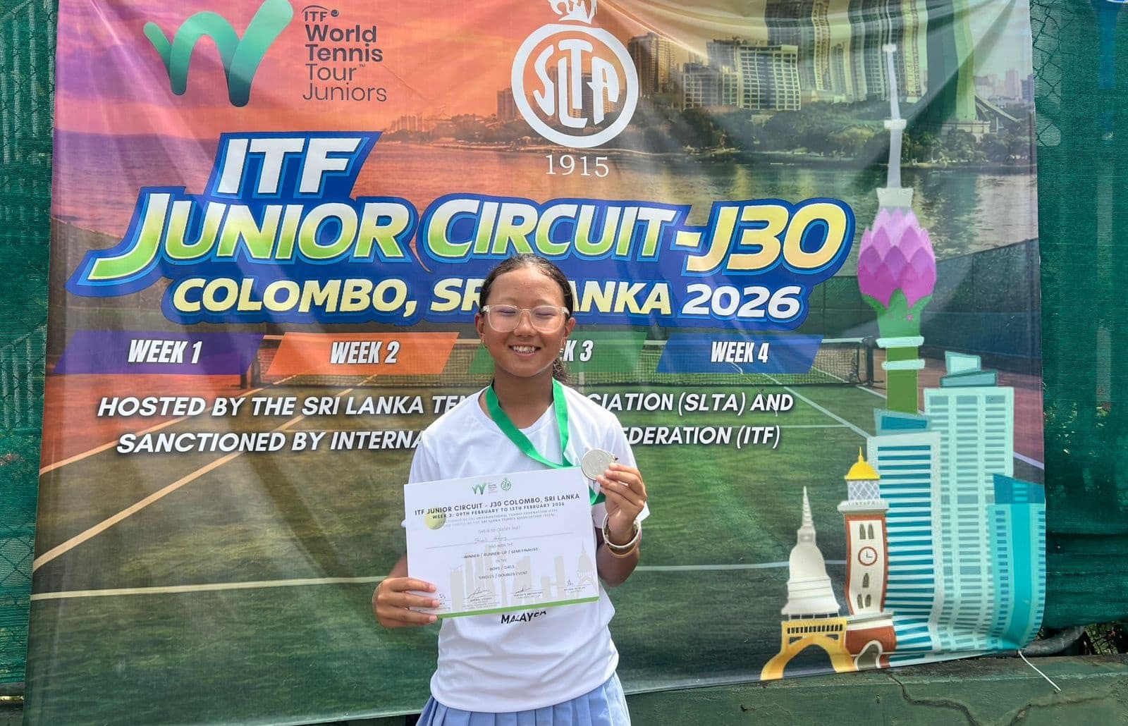 श्रीलंकामा शिभालीलाई एक स्वर्ण, एक रजत