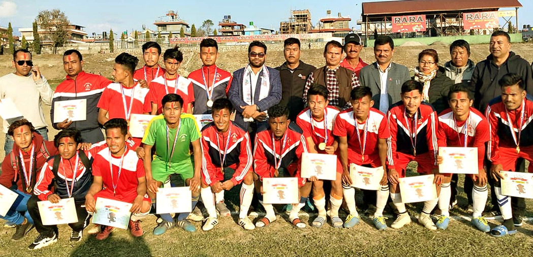 फुटबलमा लमजुङलाई स्वर्ण