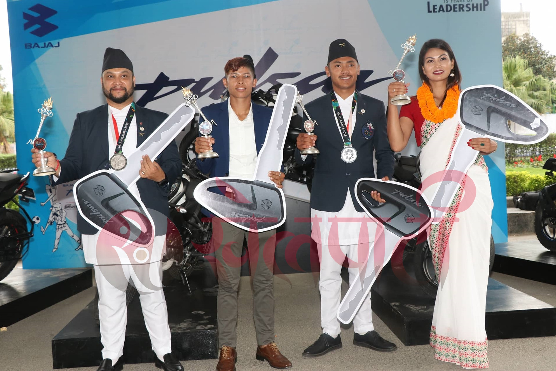 सावित्रा र युकेश सर्वोकृष्ट, रेश्मा लोकप्रिय