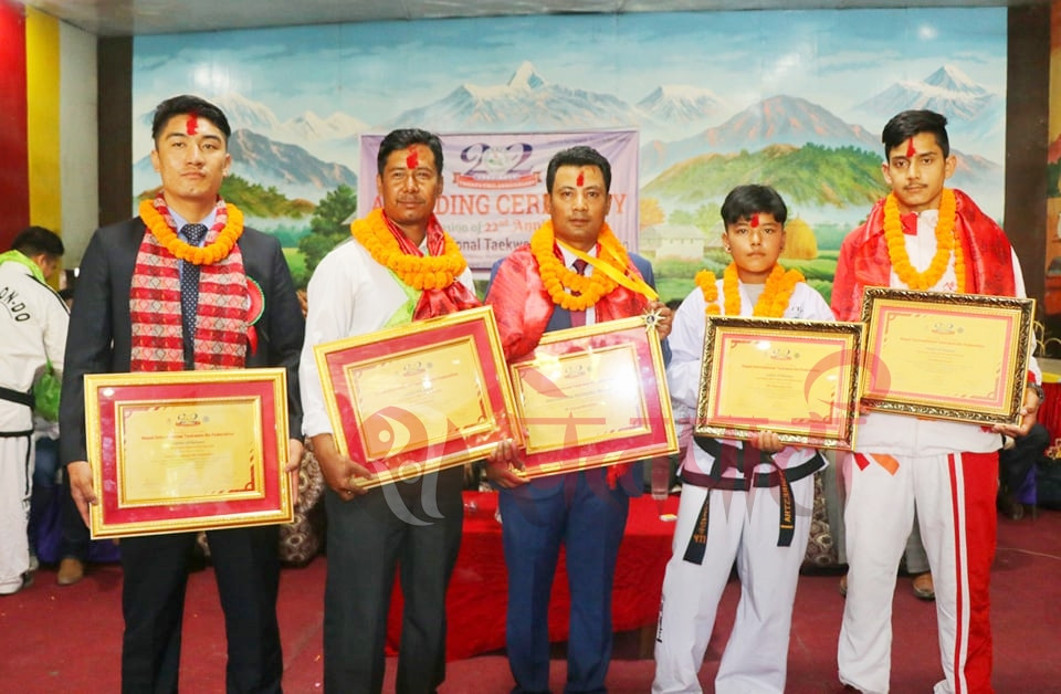 गोविन्द र सबिनालाई 'वर्ष खेलाडी' अवार्ड