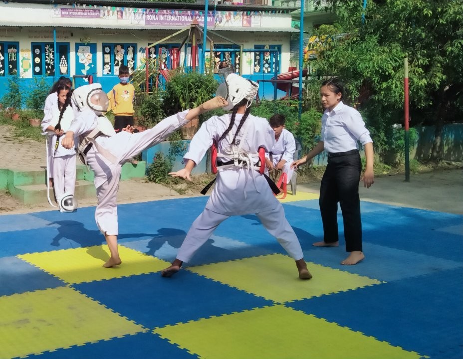 गोविन्द र सुस्मिता उत्कृष्ट