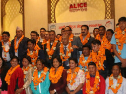 पदक विजेता एनआरएनए खेलाडी सम्मानित
