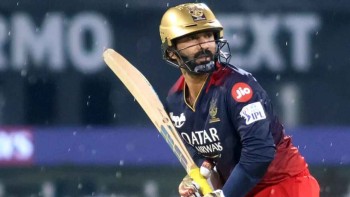 दिनेश कार्तिकले लिए सन्न्यास