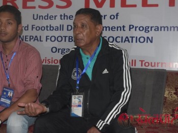 रेफ्रीको निर्णयमा एनआरटी प्रशिक्षकको असन्तुष्टि