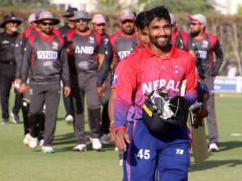 नेपालको तेस्रो विकेट पतन, दिपेद्र आउट
