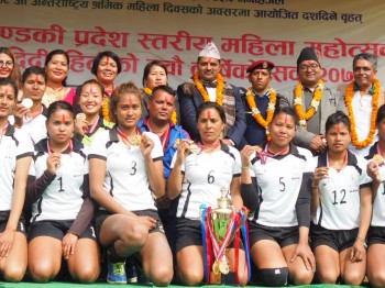 एपीएफलाई दिदी बहिनी कप राष्ट्रिय भलिबलको उपाधि